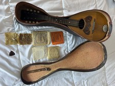 Antico mandolino Columbus anni