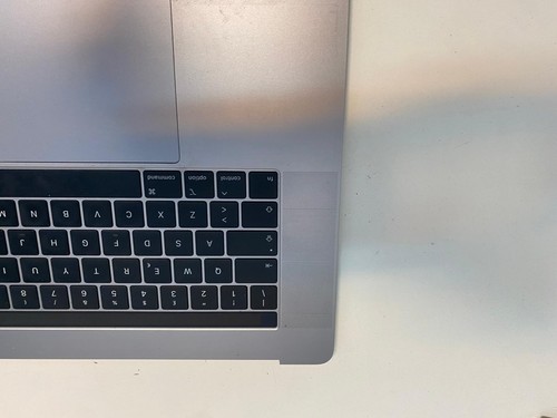 Apple macbook pro a1990 - apple, 15”