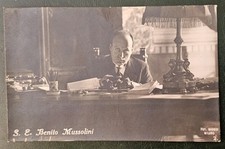Cartolina il Duce Benito Mussolini al lavoro Nel Suo Studio Non Viaggiata