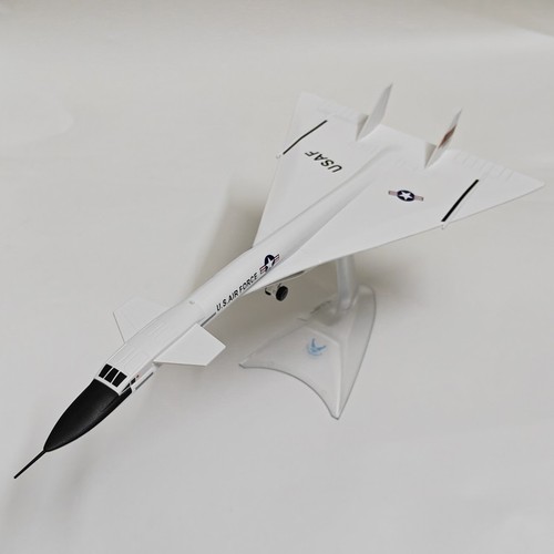 Modellino bombardiere 200 - bombardiere, 1:200