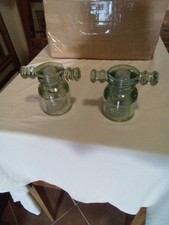 LOTTO DI DUE ISOLATORI