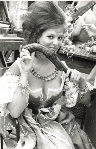 Claudia cardinale cartouche - claudia,