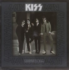Audio kiss dressed - audio, to