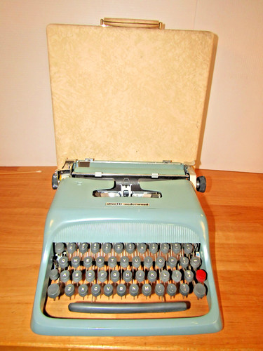 Vtg 1963 olivetti underwood - vtg,
