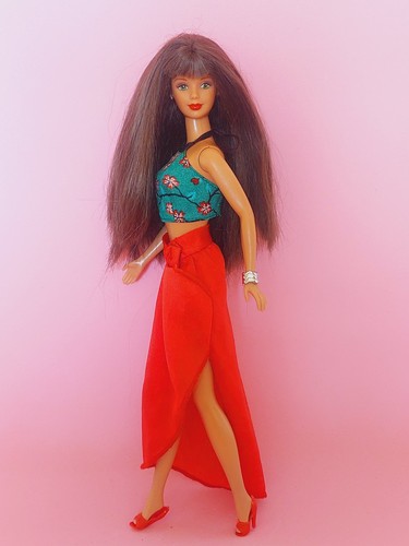 Barbie very velvet - , brunette