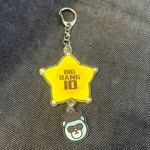 Bigbang keychain star - bigbang, t.o.p.