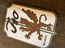 BADGE CARROSSERIE D,EPOQUE ISO