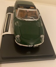 Modellino auto ALFA ROMEO 2000