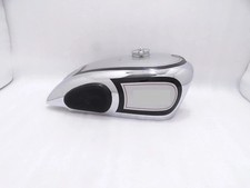 Serbatoio carburante Norton International Manx verniciato argento e cromato + tappo + ginocchiera