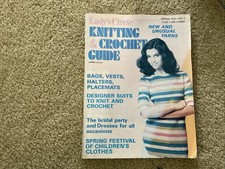 Vintage 1975 Lady's Circle