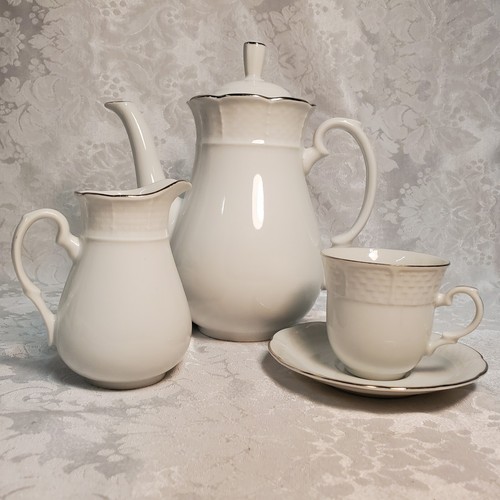 Thun set tè - -, trama