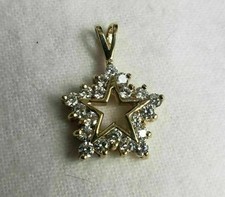 Collana con ciondolo stella