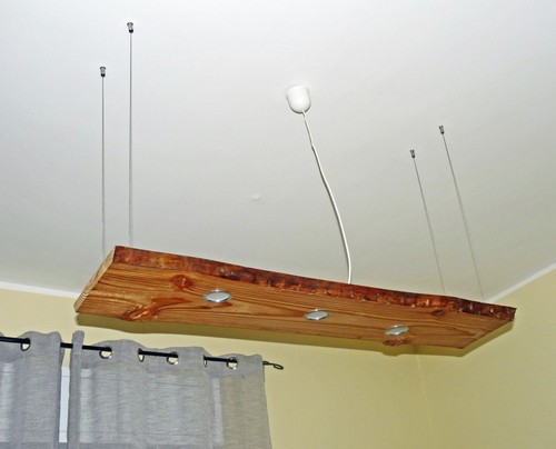 Lampadario rustico tutto legno