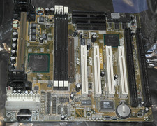 Scheda madre Slot 1 AT Zida