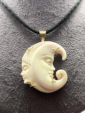 Ciondolo Cammeo Donna e Luna