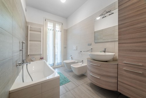 Arredo bagno completo - , con