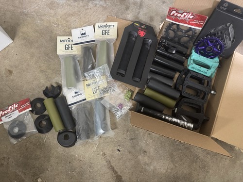Enorme lotto ricambi bmx - enorme,