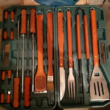 Attrezzi barbecue, cassetta completa 