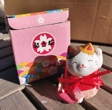 Manekineko gattino giapponese portafortuna in kimono ceramica e stoffa