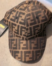 Fendi 🤓 Berretto da