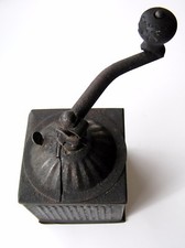 MACININO MACINACAFFE TRE SPADE in Ferro Inizio Novecento ANTIQUARIATO Vintage