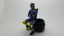 MINICHAMPS Figure Valentino Rossi 2005 Yamaha m1 scala 1/12 code 312059046