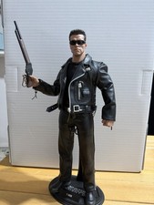 Custom 1/6  Hot Toys Terminator T800 Judgment Day