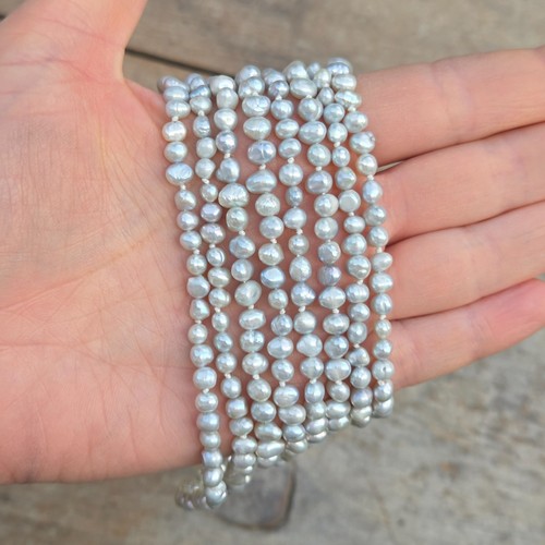 Collana vintage blu pallido