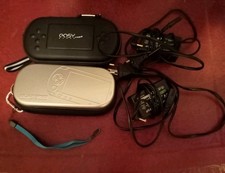 Lotto PSP 1004 Fat MOD + PSP 3004 Slim MOD + giochi