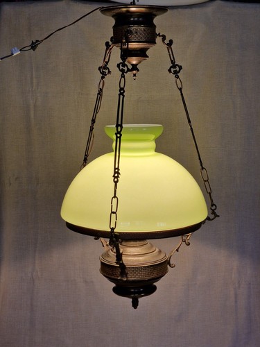 Lampadario vetro opalino - lampadario,