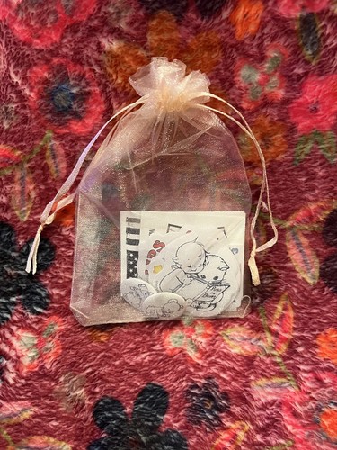 Sacchetto regalo spille - di, e