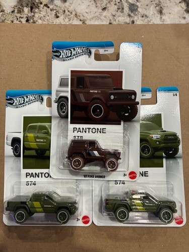 Hot wheels pantone - hot, silver