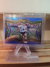 2024-25 Panini Select FIFA Field Level Diego Maradona Blue Lazer Prizm in offerta