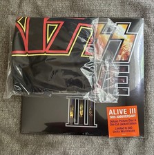KISS ALIVE III 30th