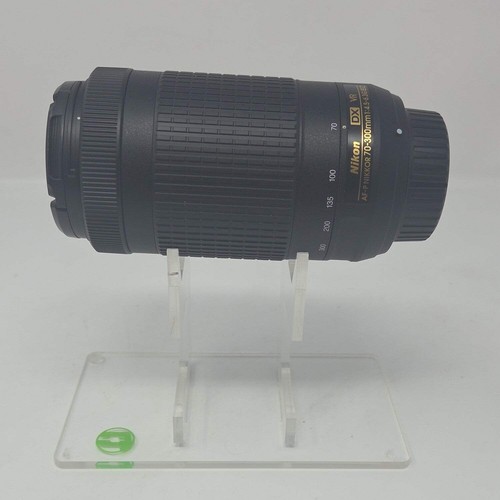 Nikon nikkor 300 mm - 70-300,