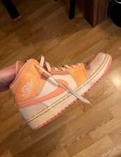 Nike Air Jordan 1 Mid Apricot