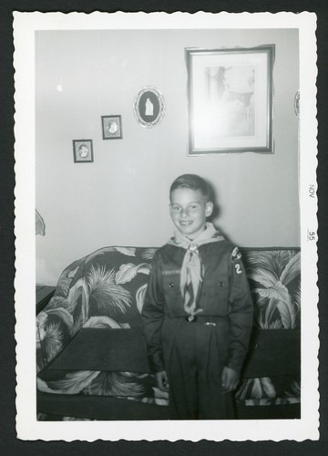 Uniforme boy scout - , sorridente