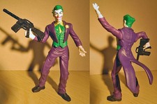 BATMAN: JOKER con MITRA - COME