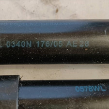 51237008745 Asta ammortizzante cofano ant. SX BMW Serie 5 (E60/E61) 530xd Ber.