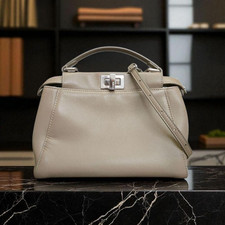 Rara borsa Fendi Peekaboo mini