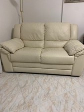 Divano due posti in ecopelle   (TRATTABILE)