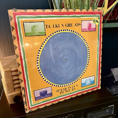 Sealed talking heads - talking,
