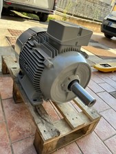 Siemens 1Le10031DB234AA4 Three