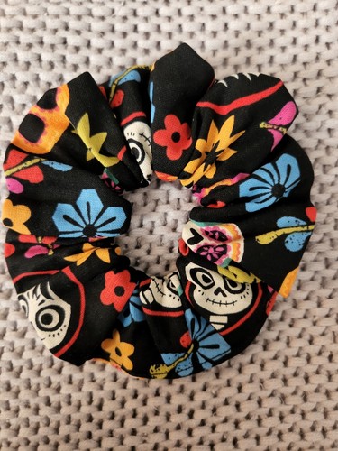 Scrunchie per capelli fatto - , a