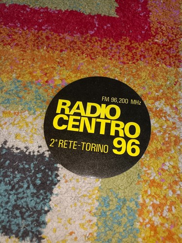 Vecchio adesivo radio centro - radio,