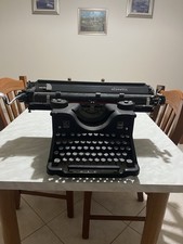 macchina da scrivere olivetti