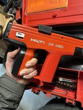 Sparacchiodi Hilti DX 450