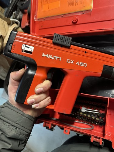 Sparacchiodi hilti 450 - hilti, dx