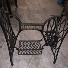 Macchina da cucire a pedale