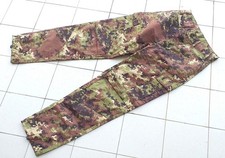 Pantaloni mimetici vegetati Aeronautica Militare taglia 46 mai usati